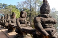 08-angkorthom