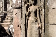 18-angkorthom