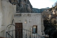 05-cavehotel